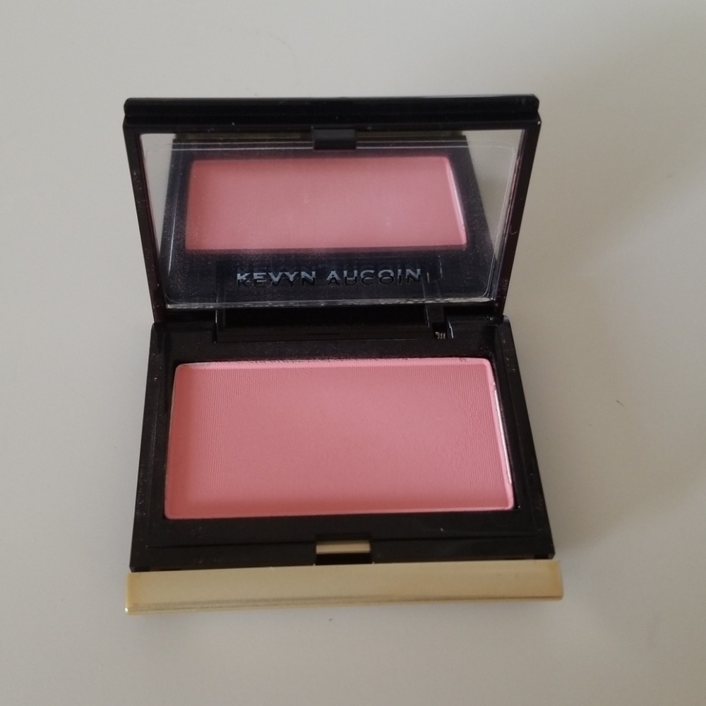 Kevyn Aucoin Blush
